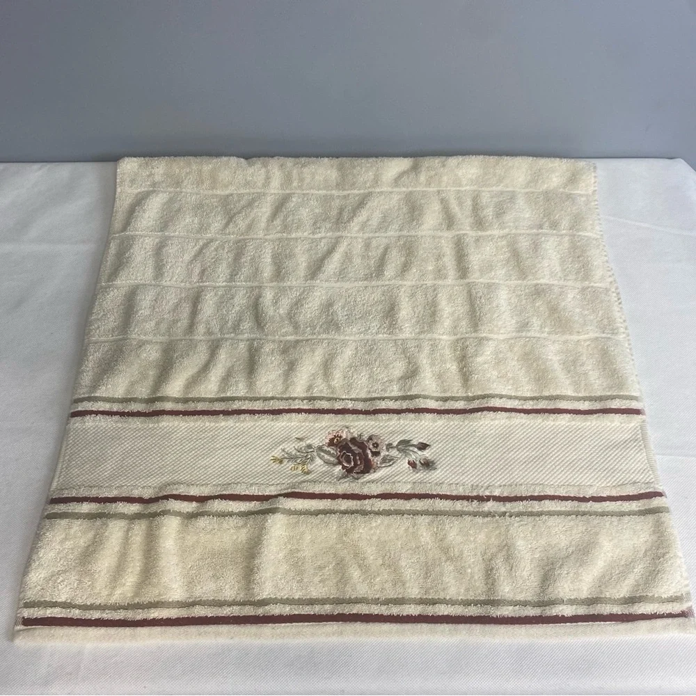 Vtg Waverly Garden Rm Towel set 1 bath 46x25.5 1 hand 24.5x15 & 1 Finger 17x10.5